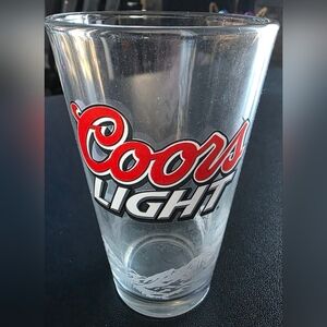 Coors Light Beer/Pint Glass w/Etched Rocky Mountains Collectors Pilsner-decor